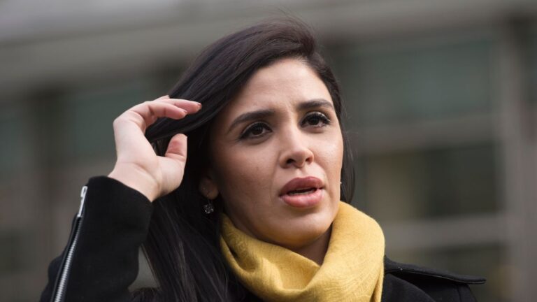 AMLO presiona a EU para detalles sobre arresto de esposa del Chapo