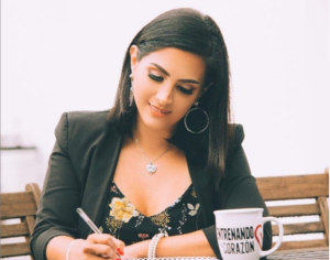 Bárbara de la Rosa explica que PURSE es una plataforma online en la que es posible intercambiar artículos y servicios entre mujeres de modo seguro.