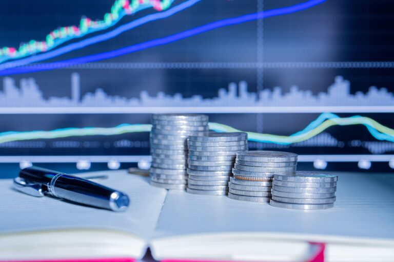 Multiva considera prudente analizar los factores de riesgo para los mercados accionarios.
