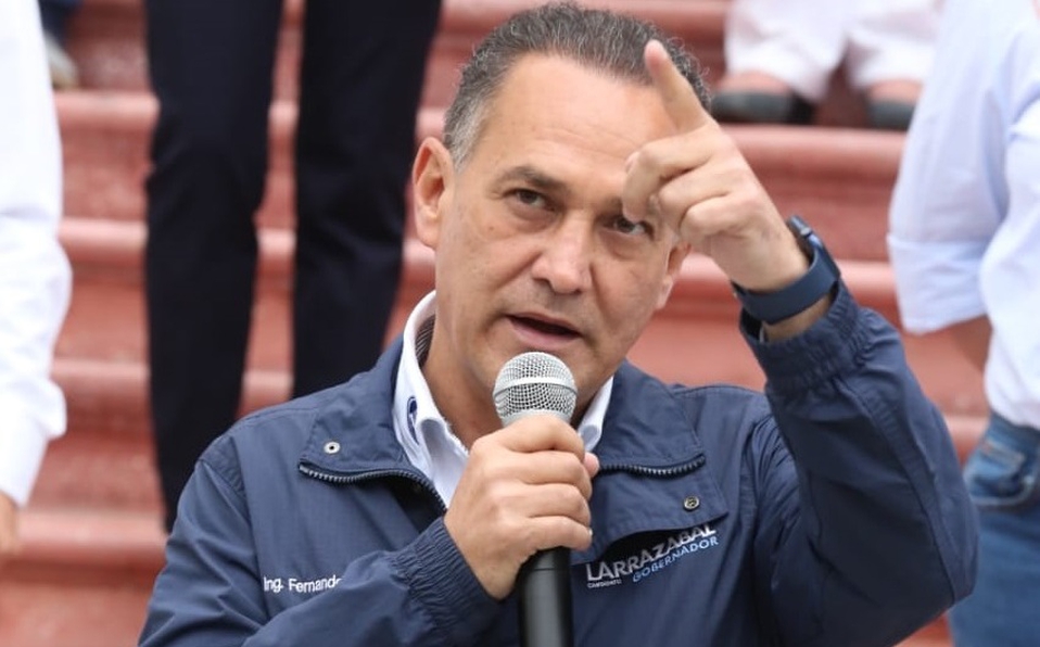 Fernando Larrazábal es asedado por haber tenido una gestión como alcalde de Monterrey, caracterizada por la criminalidad.