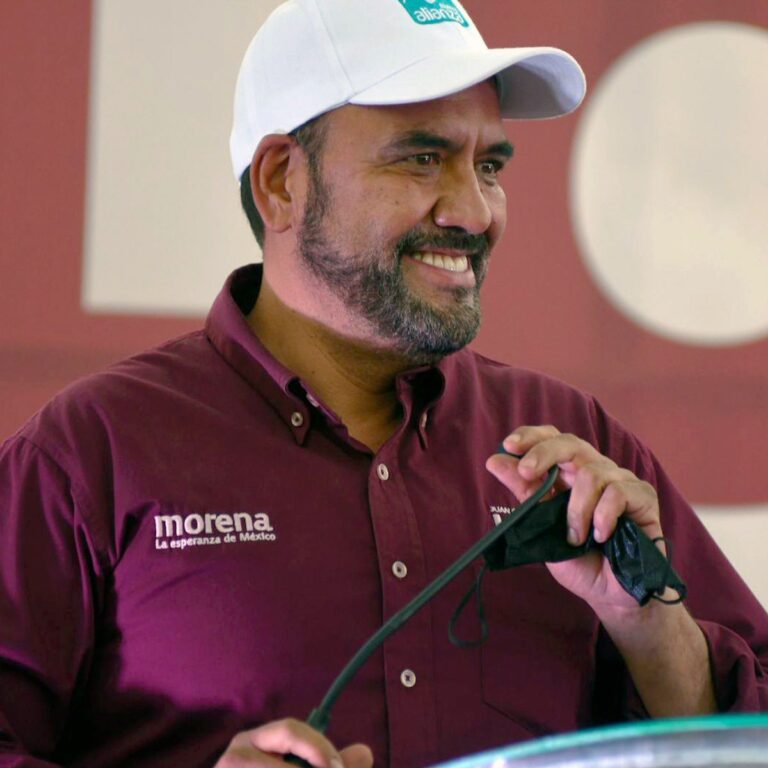 Juan Carlos Loera en campaña