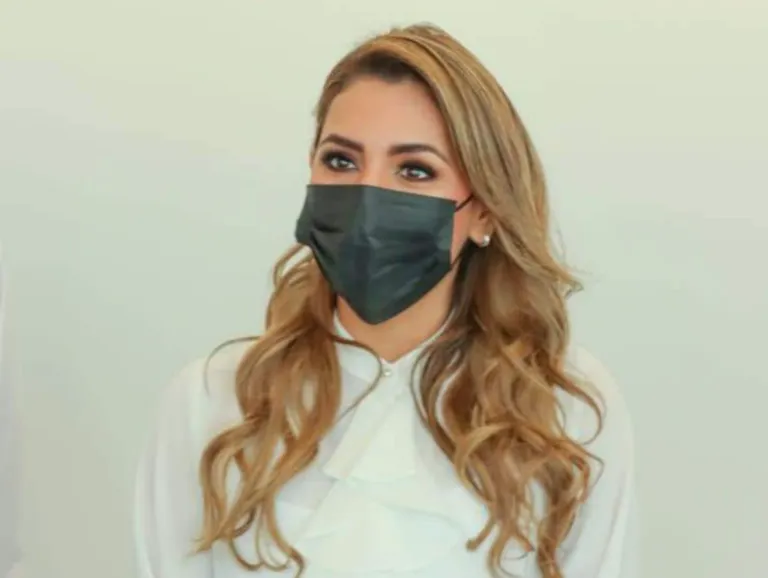 Evelyn Salgado rindió protesta como nueva gobernadora de Guerrero.