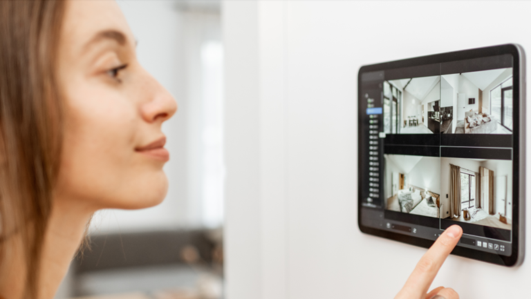 Seguritech Privada cuenta con una aplicación móvil especializada para monitorear el hogar y/o negocio en tiempo real.