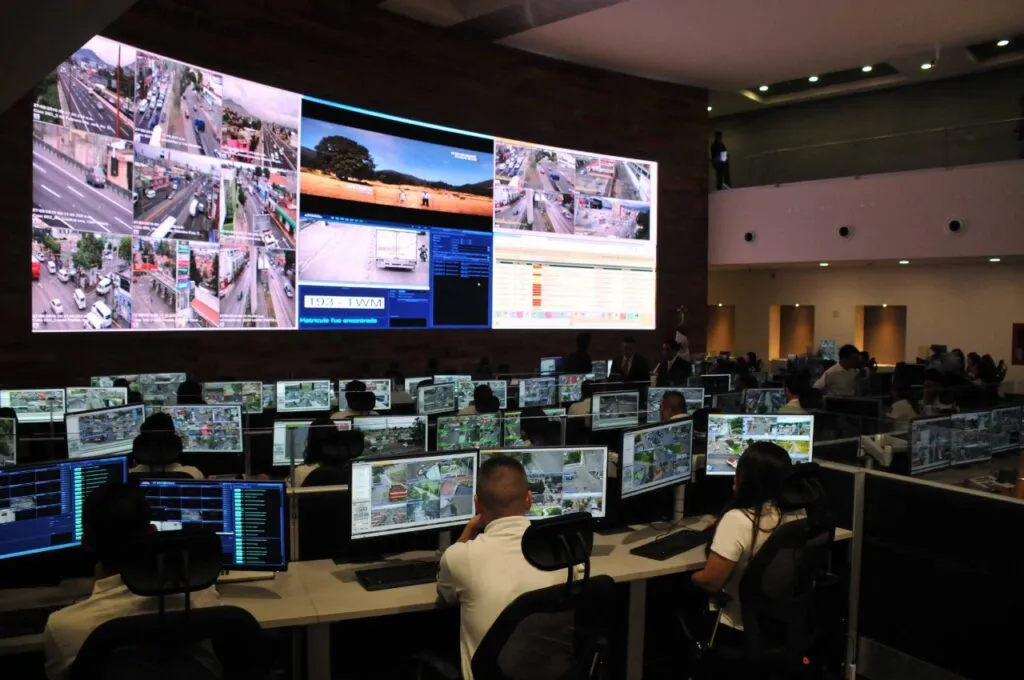 Los C5 tiene como una cualidad la coordinación que ejercen con autoridades municipales, estatales y federales, afirman especialistas de Seguritech Privada.