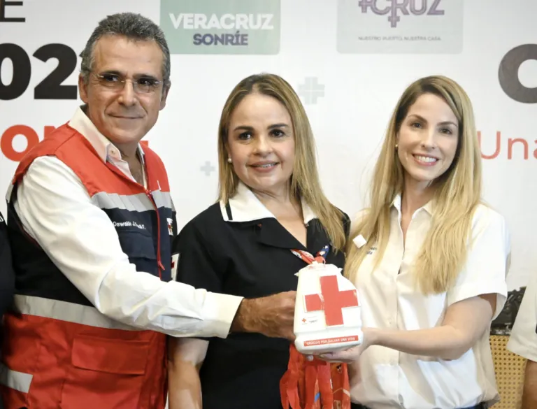 Además del donativo, el Ayuntamiento apoyará con boteo, adelantó Patricia Lobeira.