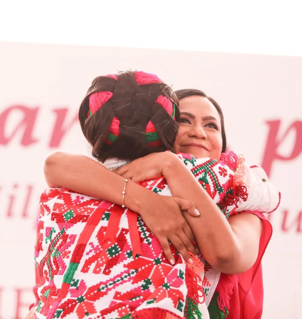 Ariadna Montiel Reyes pone en alto trabajo de mujeres mexicanas en el campo