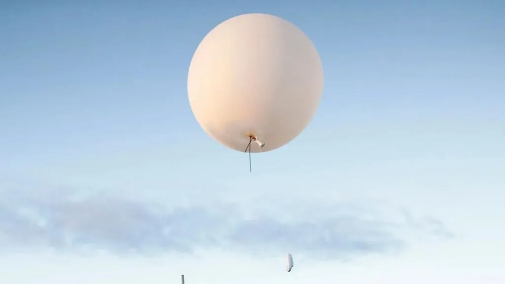 AMLO: Sedena negó permiso para atrapar al globo chino