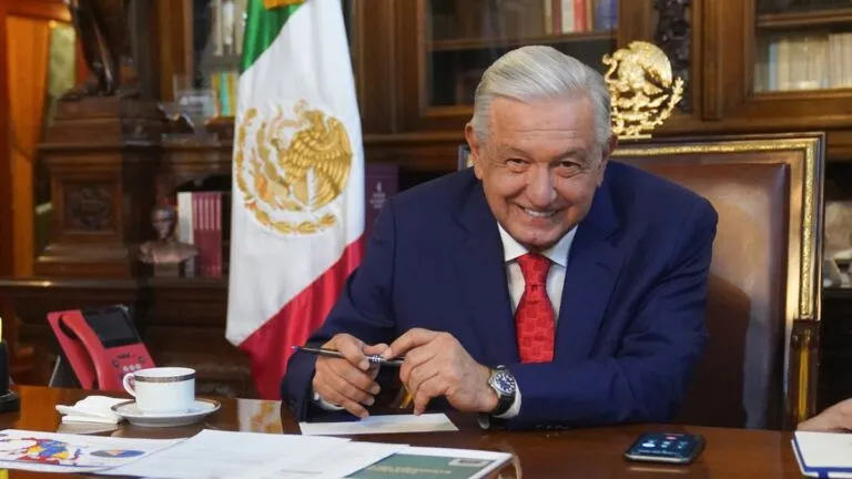 Obrador y Biden refrendan cooperación en migración