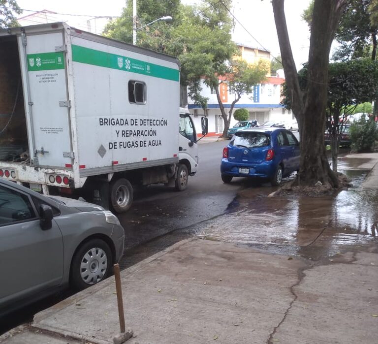 SACMEX atendió importante fuga de agua en la alcaldía Azcapotzalco