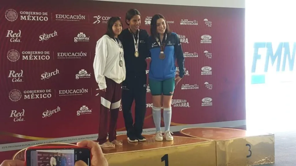 Evelyn Salgado Pineda: Apoyar a jóvenes implica brindarles herramientas y oportunidades para su crecimiento