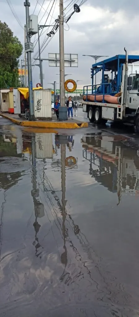 Con el objetivo de aumentar el caudal del agua, SACMEX llevó a cabo maniobras de sustitución del equipo de bombeo en Iztapalapa