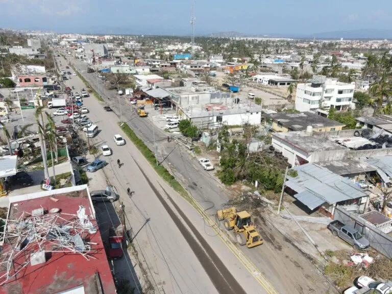 Gobierno del Guerrero confirmó la reapertura de al menos 21 de las principales vialidades