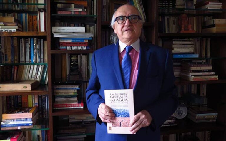 Este martes fue detenido Alfredo Jalife Rahme en la CDMX, en cumplimiento a una orden de aprehensión por difamación contra Tatiana Clouthier.