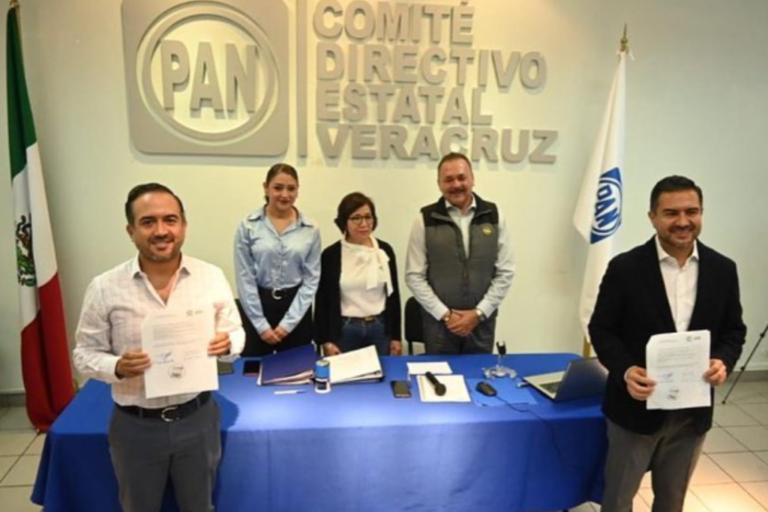 Miguel Ángel Yunes Márquez oficializa candidatura ante el Senado