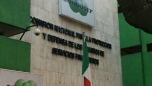 Alerta Condusef por suplantadores