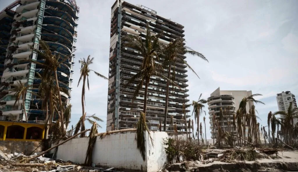 El presidente Andrés Manuel López Obrador se dio cuenta de los avances en la reconstrucción de Acapulco y Coyuca de Benítez.