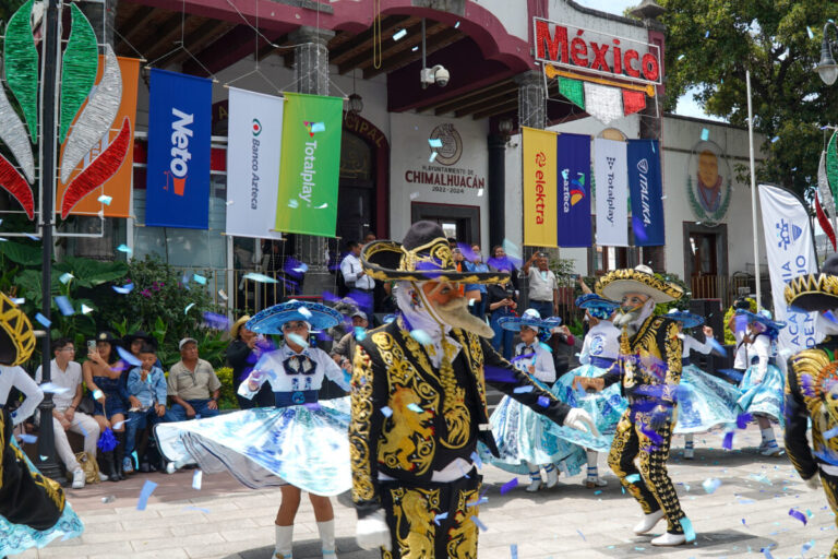 Elektra y Banco Azteca promueven tradiciones en Chimalhuacán