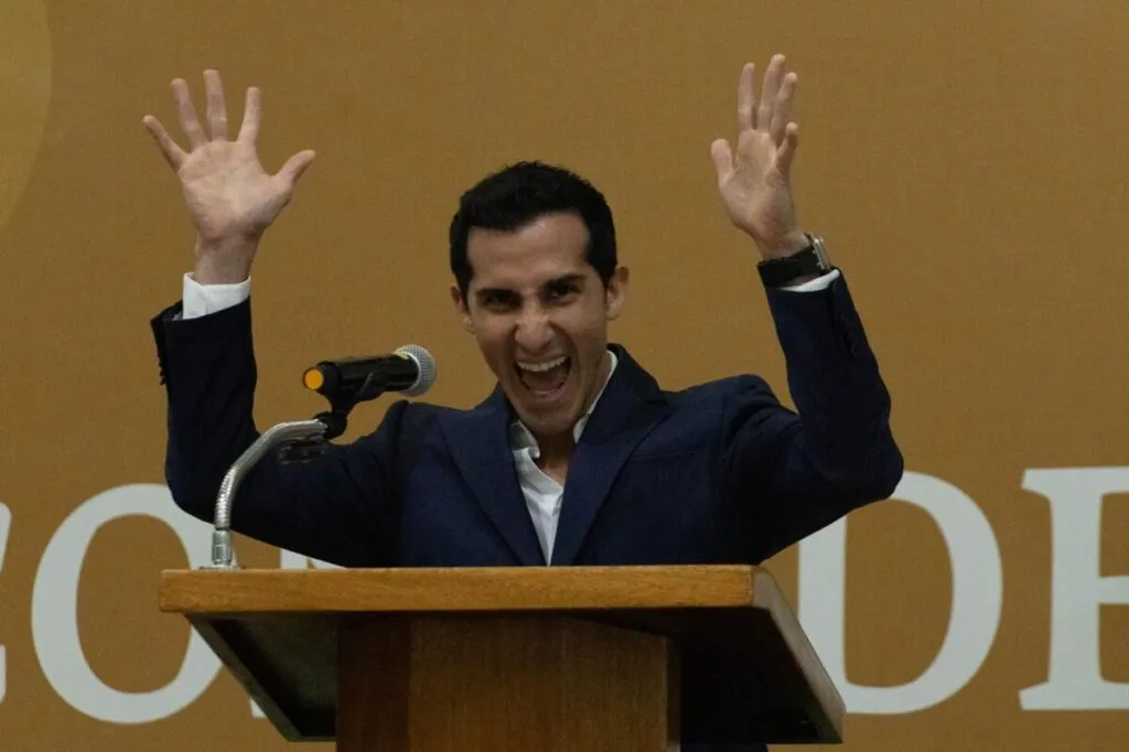 Las declaraciones de la medallista olímpica, Paola Espinosa, sobre el director de la Conade, Rommel Pacheco, revelan conductas violentas.