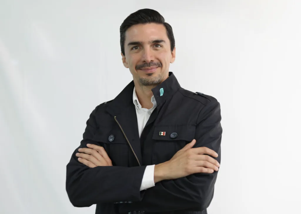 lejandro Martínez Araiza, secretario general del Sindicato Nacional del Comercio (SNAC), ha emergido como un perfil que genera debate al interior de la CTM.