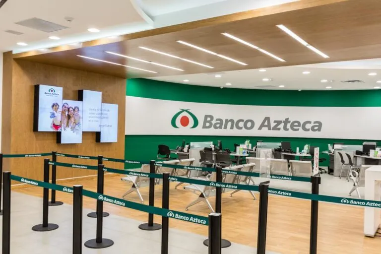 Banco Azteca agiliza trámites bancarios para familias de adultos mayores